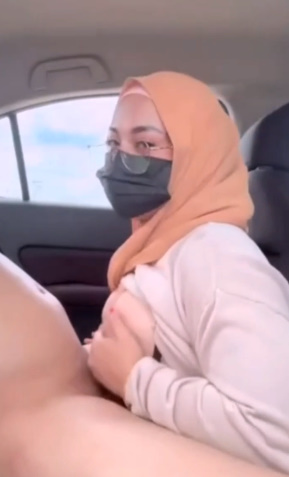 looking makes it hot_113