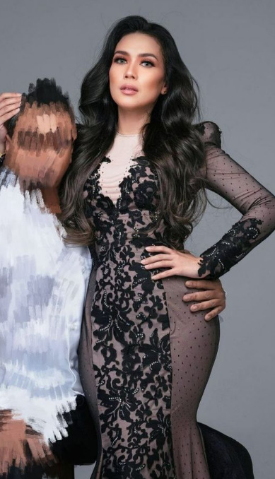 looking makes it hot_115