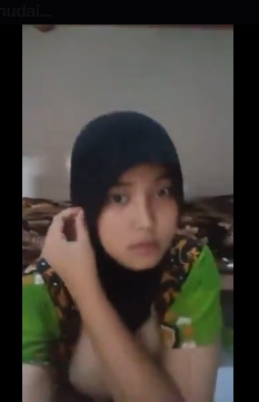 looking makes it hot_115