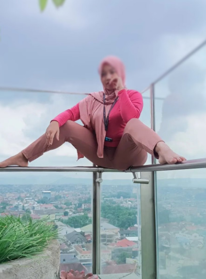 looking makes it hot_115