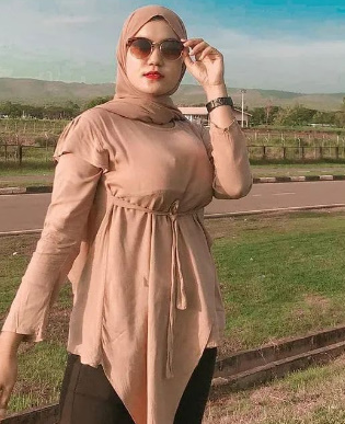 looking makes it hot_117