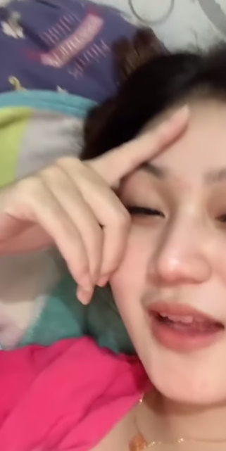 looking makes it hot_118