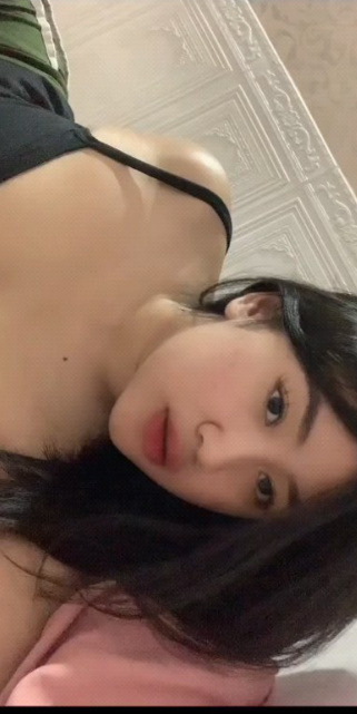 looking makes it hot_118