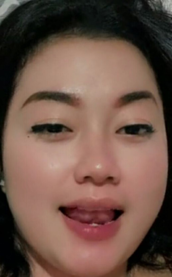 looking makes it hot_119