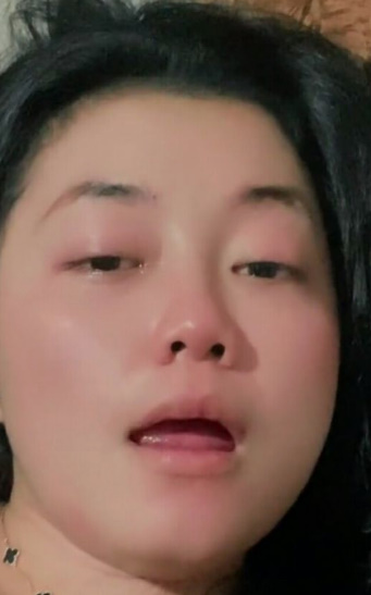 looking makes it hot_119