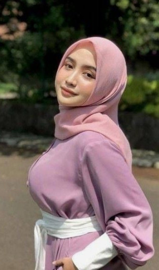 looking makes it hot_119