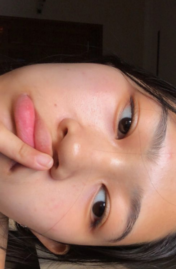 looking makes it hot_119