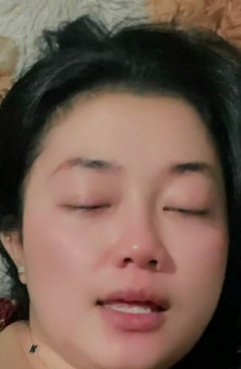 looking makes it hot_119