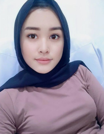 looking makes it hot_119