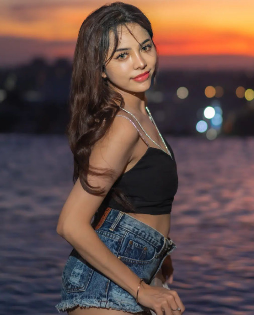 looking makes it hot_120