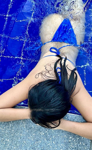 looking makes it hot_120