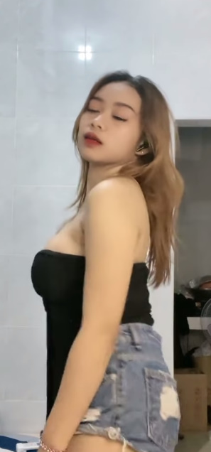 looking makes it hot_120