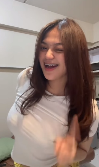 looking makes it hot_120