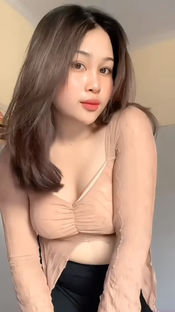 looking makes it hot_121