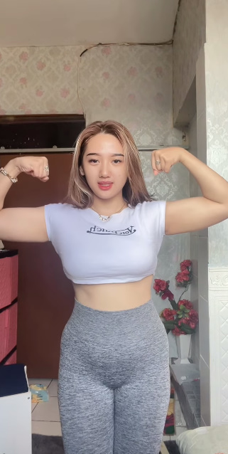 looking makes it hot_121