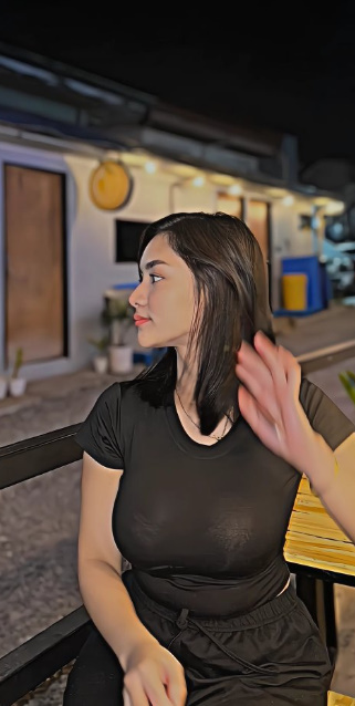 looking makes it hot_121