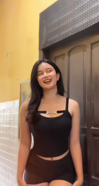 looking makes it hot_121