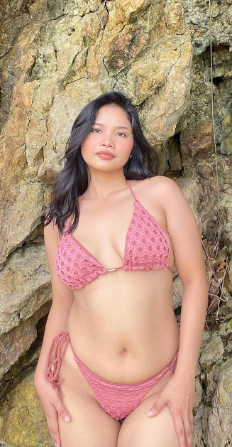 looking makes it hot_121