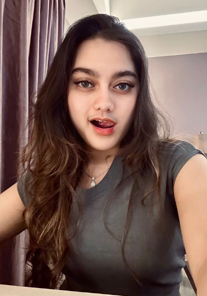 looking makes it hot_122