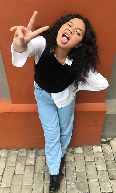 looking makes it hot_122