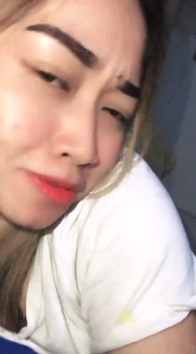 looking makes it hot_122