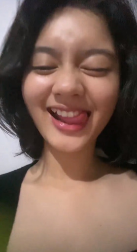 looking makes it hot_122