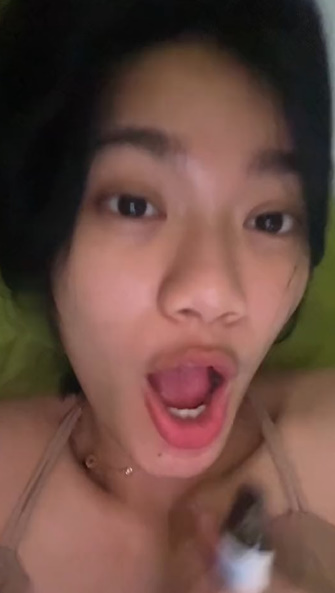 looking makes it hot_122