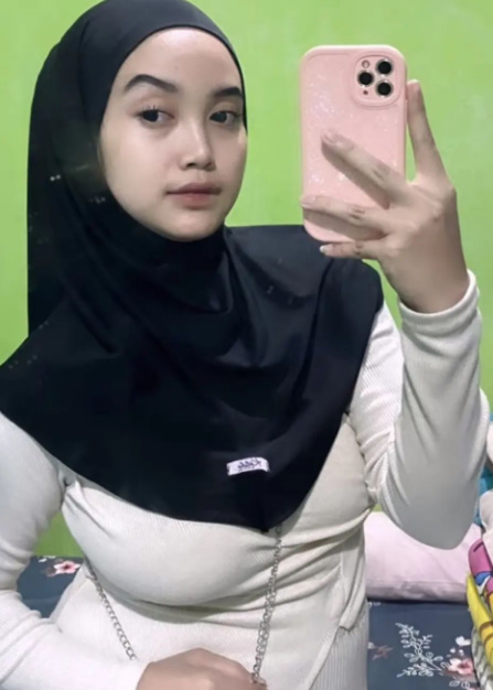 looking makes it hot_122