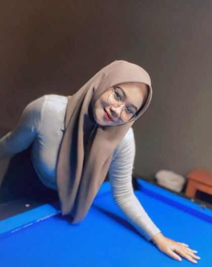 looking makes it hot_122