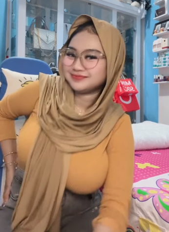 looking makes it hot_123