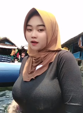 looking makes it hot_123