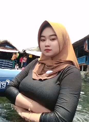 looking makes it hot_123