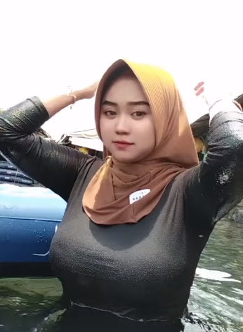 looking makes it hot_123