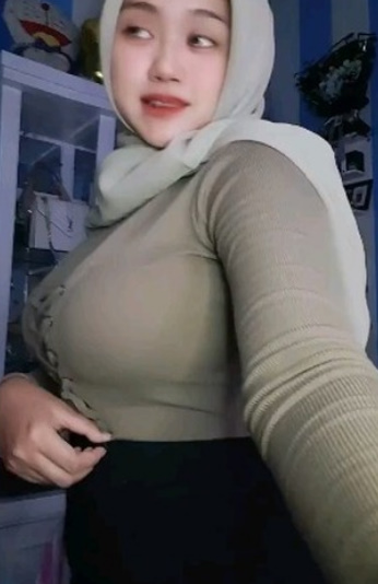 looking makes it hot_123