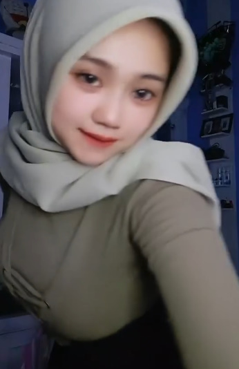 looking makes it hot_123