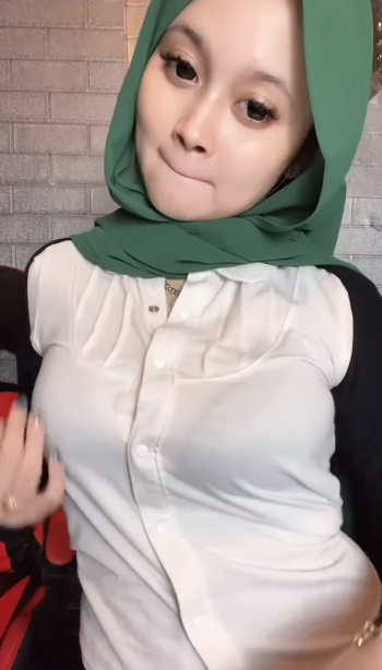 looking makes it hot_123