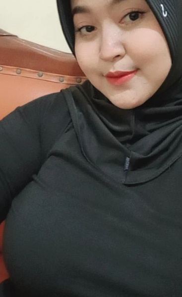 looking makes it hot_124