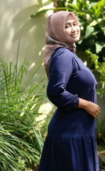 looking makes it hot_124