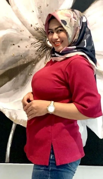 looking makes it hot_124