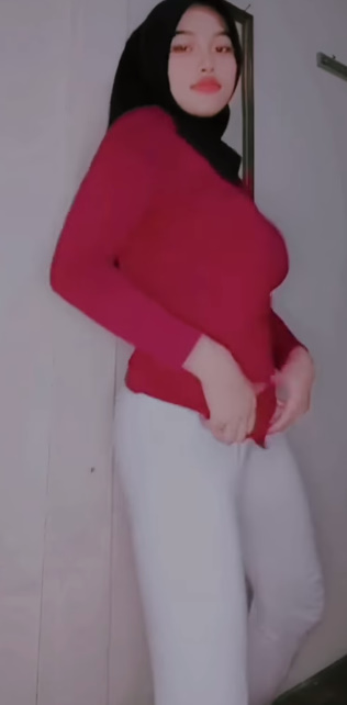 looking makes it hot_124