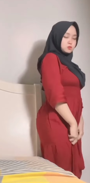 looking makes it hot_124