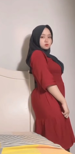 looking makes it hot_124