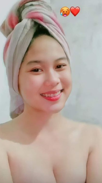 looking makes it hot_126