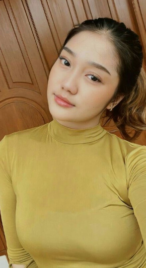 looking makes it hot_126