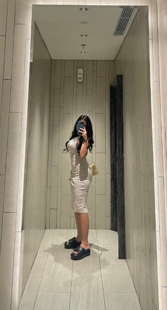 looking makes it hot_128