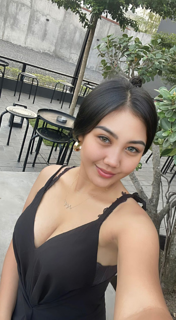 looking makes it hot_128