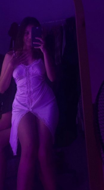 looking makes it hot_128