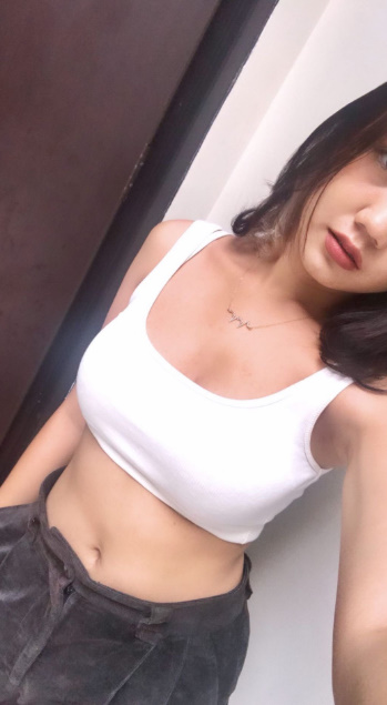 looking makes it hot_128