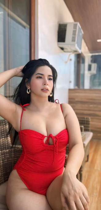 looking makes it hot_133