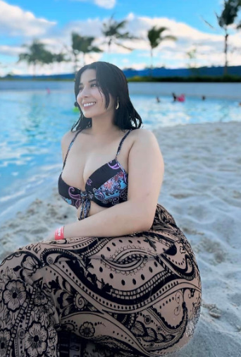 looking makes it hot_133